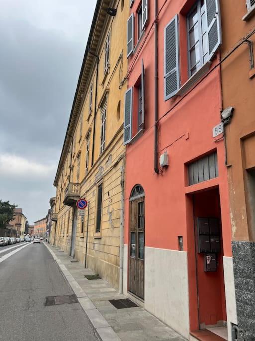 Apartmán Minimal Studio Con Travi A Vista Piacenza Exteriér fotografie