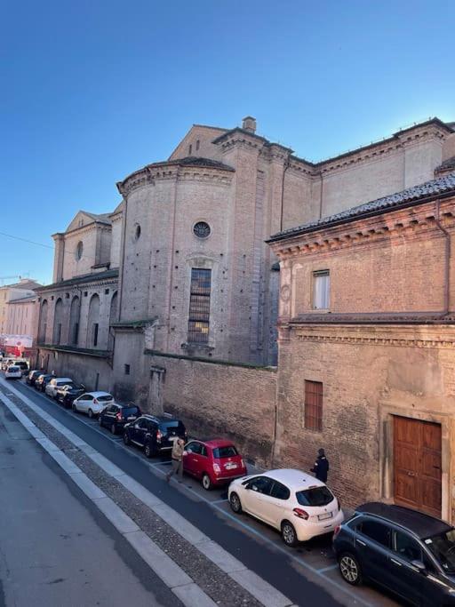 Apartmán Minimal Studio Con Travi A Vista Piacenza Exteriér fotografie